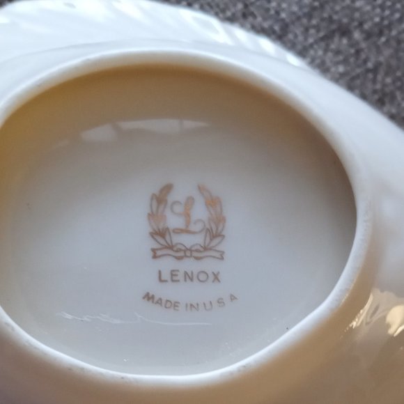 Lenox Holiday Bird/Dove Nut Candy dish Gold Edge Made in USA - Picture 4 of 7